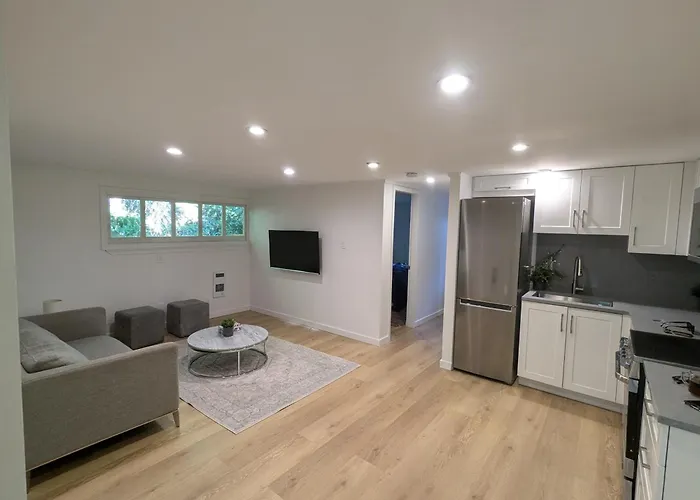 Garden Suite In North Vancouver